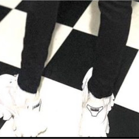 Prada Cloudburst Thunder - White - Picture 2 of 3